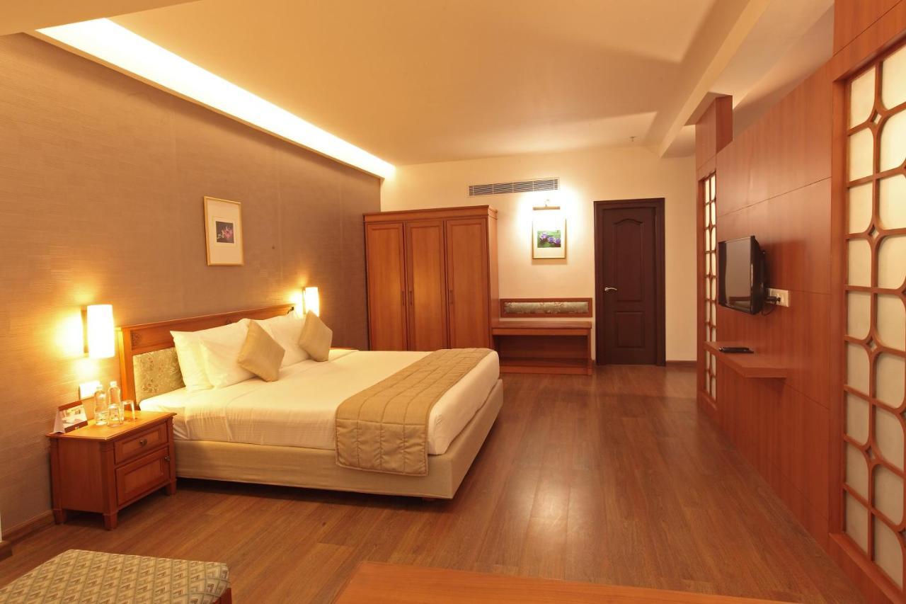 Hotel Monsoon Empress Kochi Exterior foto